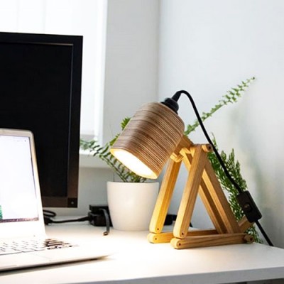 Настольная лампа